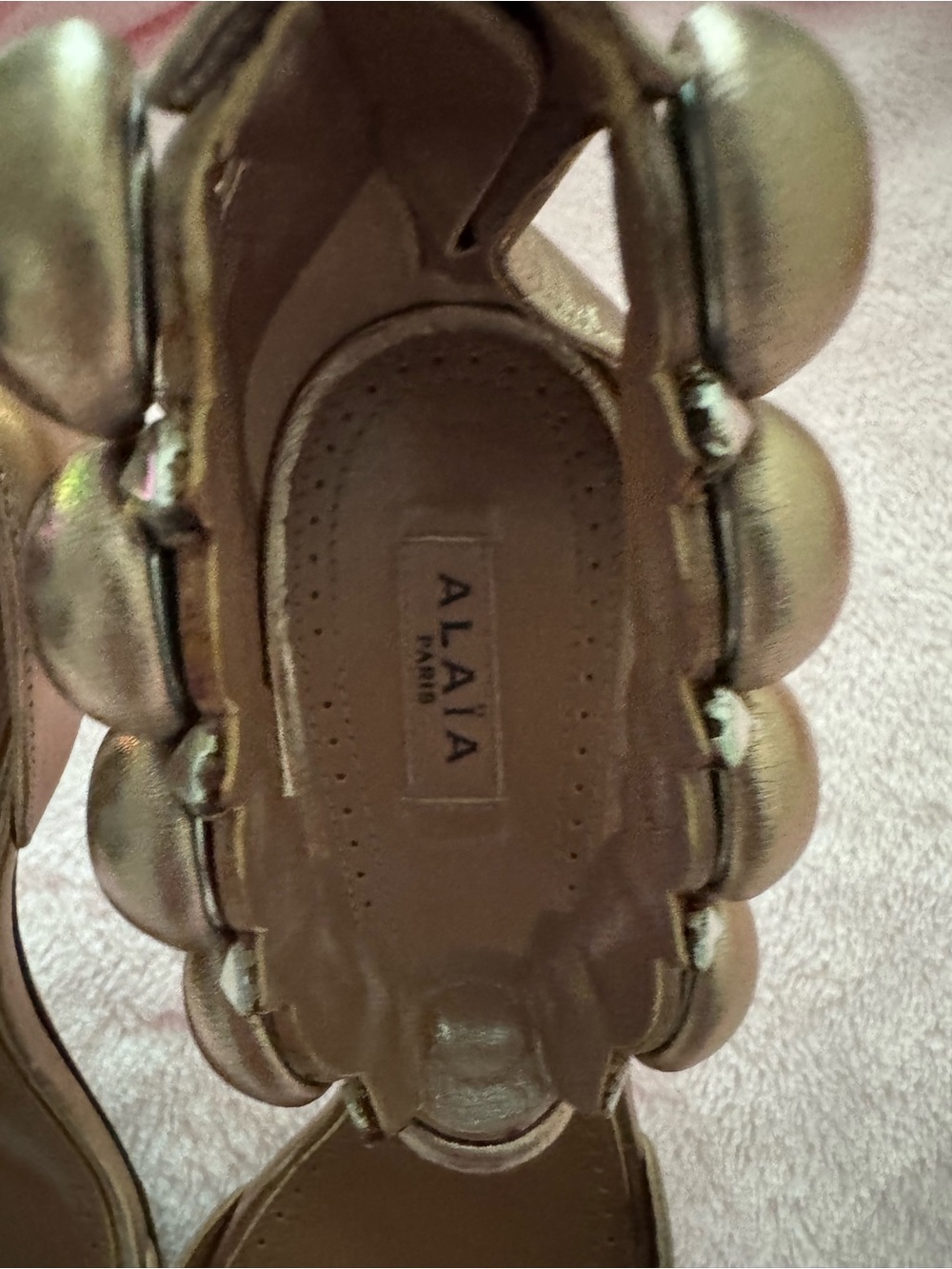Alaïa *Rare* Bombe Rose Gold Pumps | Excellent Condition - Picture 7 of 14